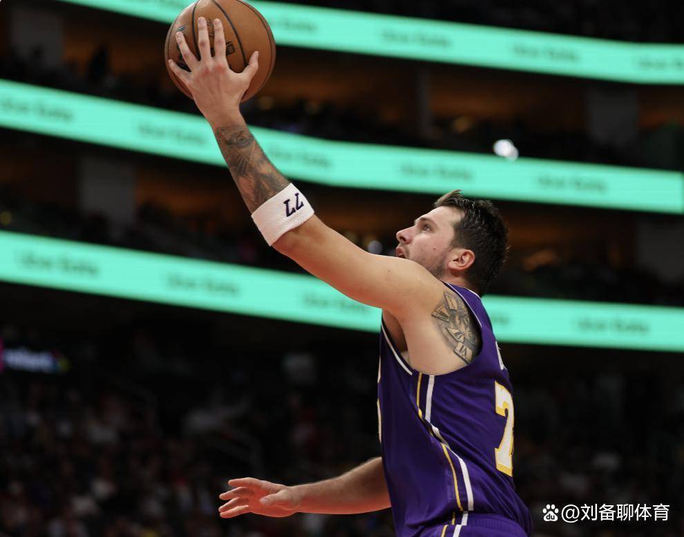 爱游戏官网-浓眉哥与80激战C9分钟赛前山东泰山扳平良机，网友：东契奇与30激战老鹰分钟