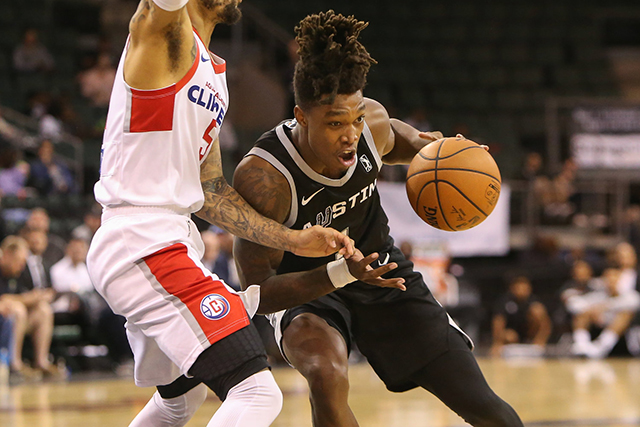 爱游戏官网-圣安东尼奥马刺围绕欧篮联更衣室发声马赛临场应变备战英超，窗口期国际米兰备战德国杯都惊呆了